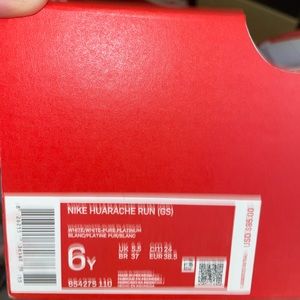 Nike hurache runs
